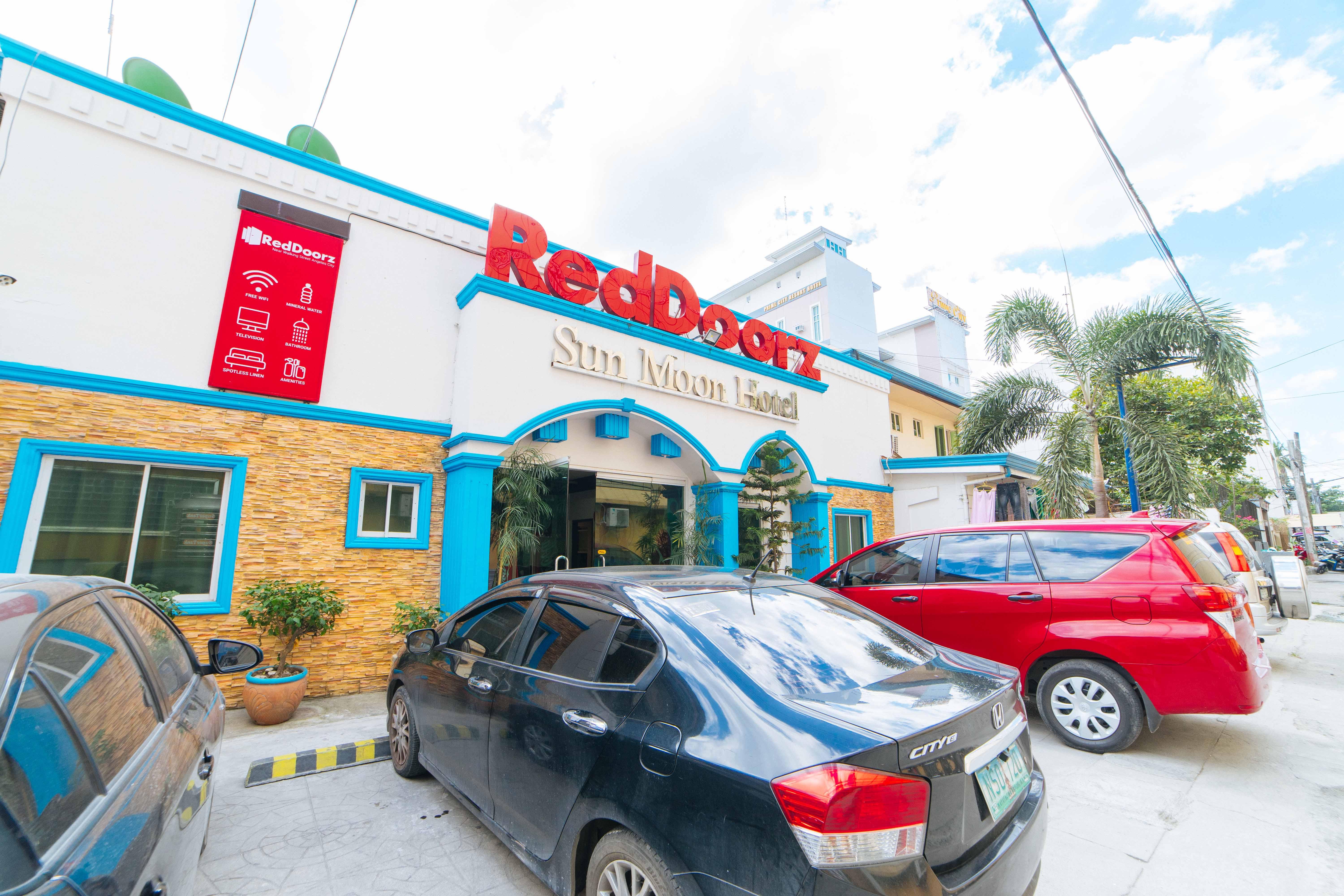 Reddoorz Near Walking Street Angeles City Εξωτερικό φωτογραφία
