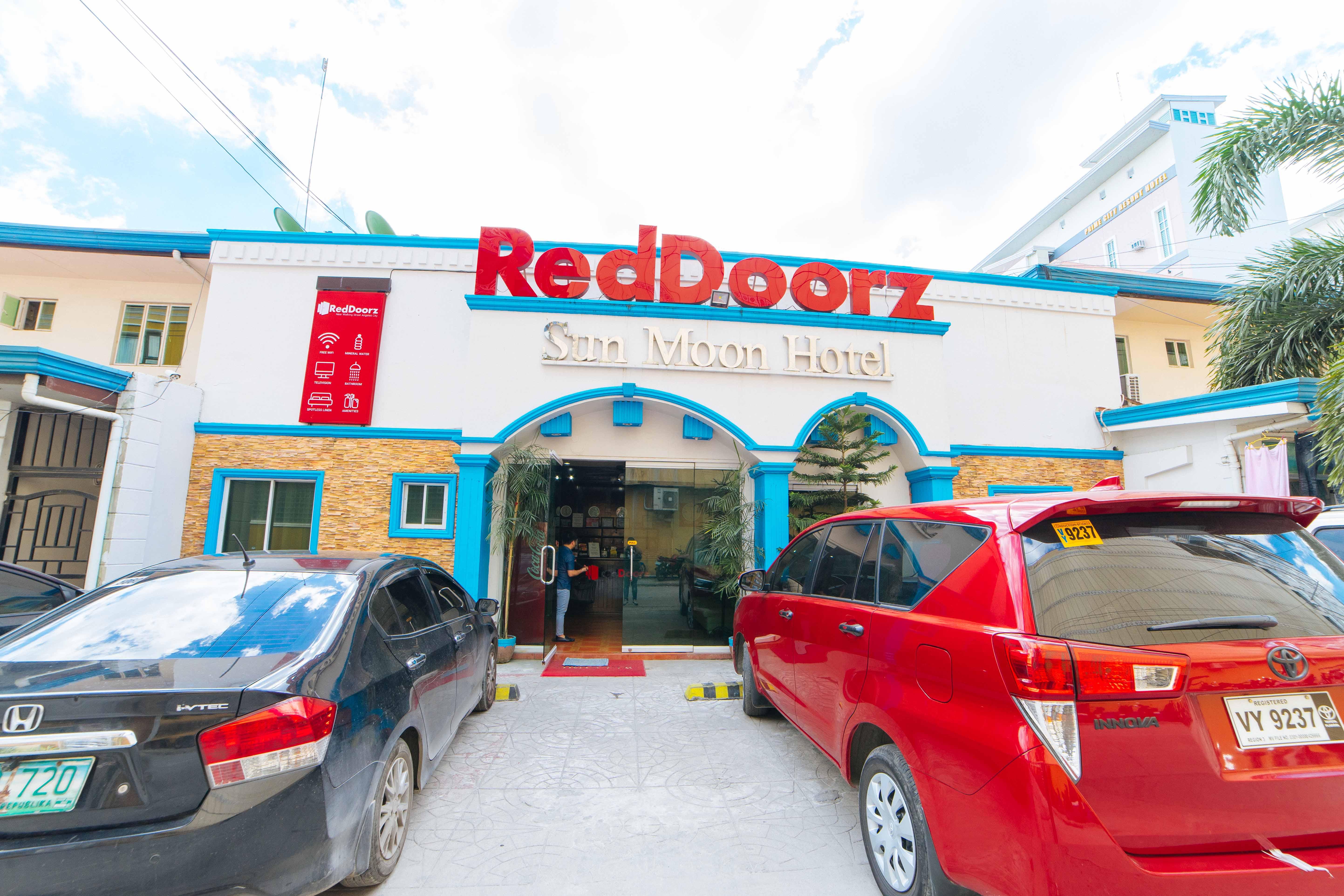 Reddoorz Near Walking Street Angeles City Εξωτερικό φωτογραφία